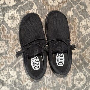 Hey Dude Black Wally Funk Mono Shoes size 6 in great condition